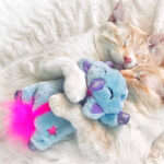 Petstages Kitty Unicorn Cuddle Pal - Imagen 3